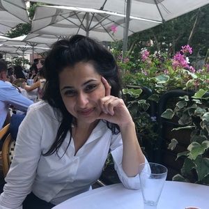Meet your Posher, Saira